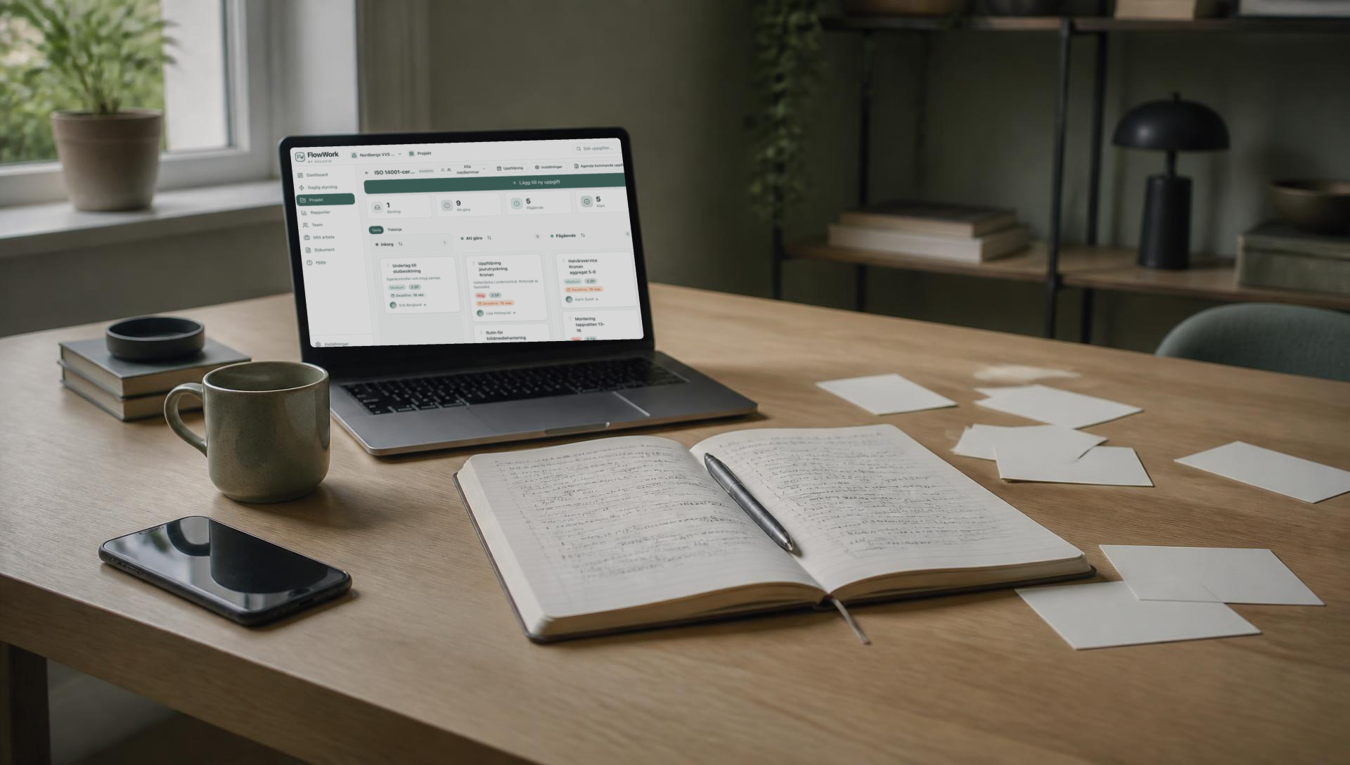 Bärbar dator som visar projekttavlan i FlowWork